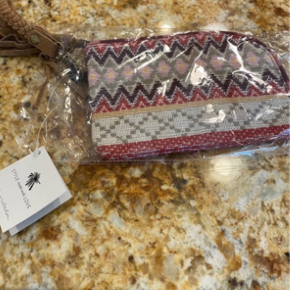 NWT Noonday Collection Traveler Wristlet - Picture 2 of 5